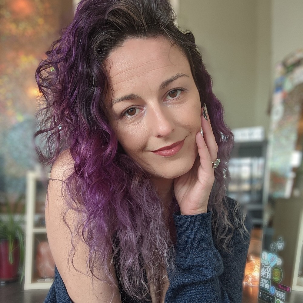 Meet your Posher, Leaux